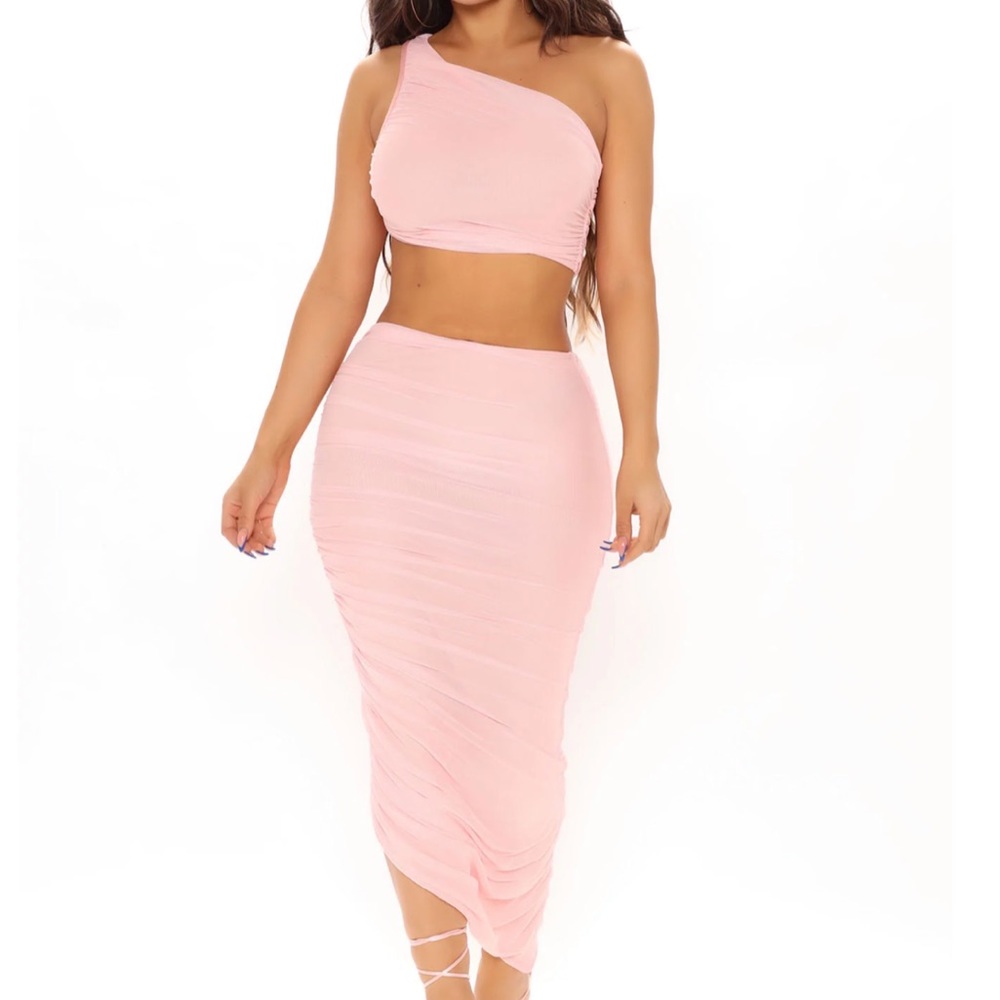 Two piece mesh set